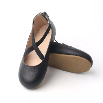 Sapatos de bailarina de couro para crianças