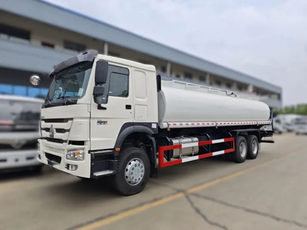 HOWO 6X4 400HP 25000L Tank Tank Truck