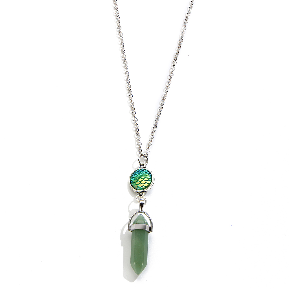 Escalas de peces Prisma hexagonal Green Aventurine Necklace