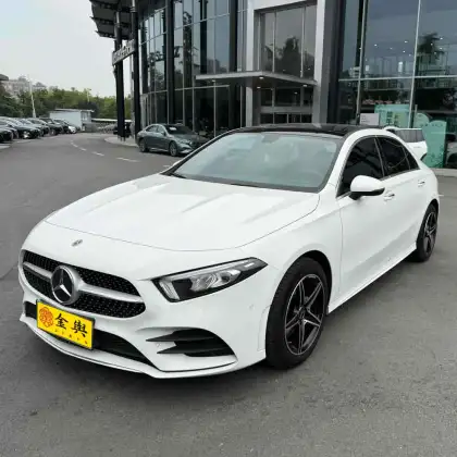 2022 Mercedes-Benz A200L Fashion Model