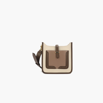 Classic and gentle color matching shoulder bag