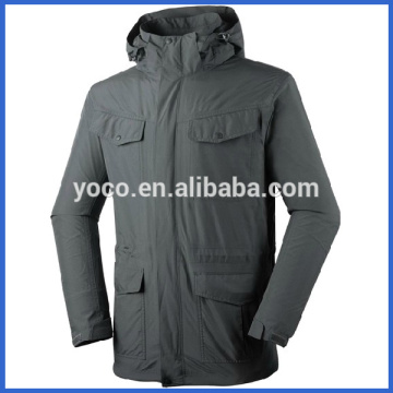 Mens outdoor hunting wear jacket with cargo pockets