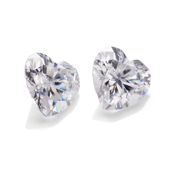9.5×9.5 มม. Heart Brilliant Cut Moissanite DEF VVS