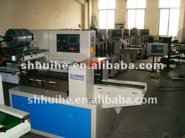 Packing instant noodles