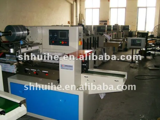 Packing instant noodles