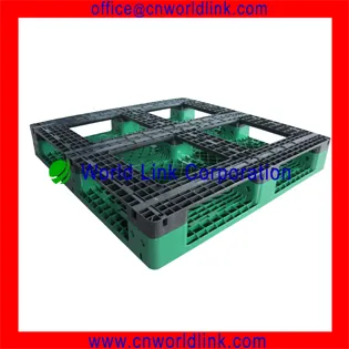 1210 Six Runners Plastic Reusable Pallet