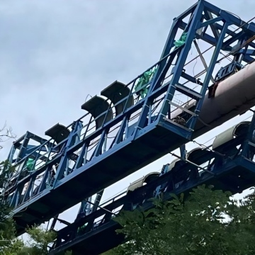Large Bridge Stay Cable Humidity Reduction Working Vehicle