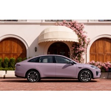 Rodinný elektrický sedan Aion RT