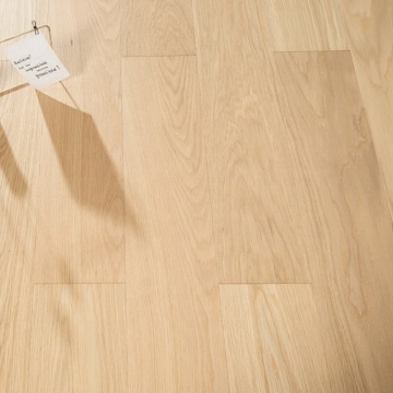 Scratch Resistant Engineered Wooden Flooring