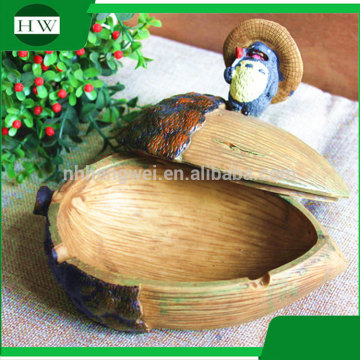 wholesale custom personalized resin cartoon nut fruit Totoro table top cigar cigarette ashtray with lid cover