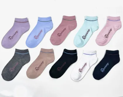 Simple custom-made children's socks and women's socks