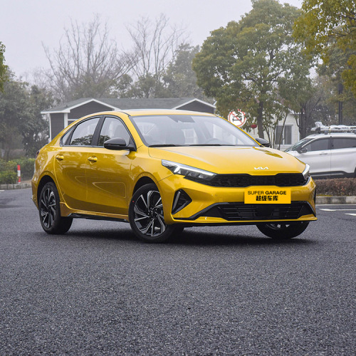 Kia K3 cu benzină uzată ieftină în Bishkek 2024