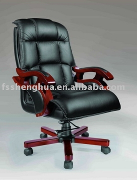 824 Executive Chair