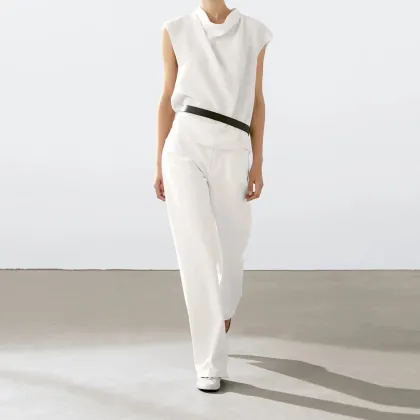 Women's flowing pleated collar vest