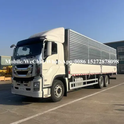 ISUZU 4x4 RHD Spread-wing Truck