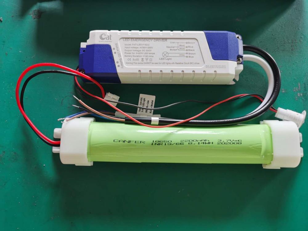 Paneel LED Con Kit de Emergencia