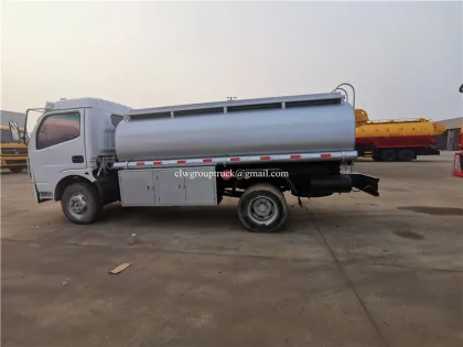 6 Wheels 4x2 Sprinkler Water Tanker Truck