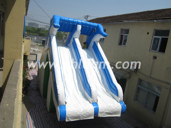 Attractive Inflatable Water Slide in Summer