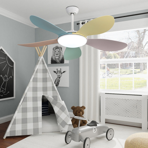 Ventilador de lámpara de techo de color para dormitorio