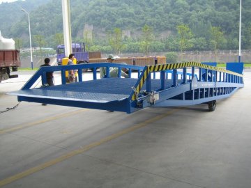 Dcqy 10 - 0.8 Hydraulic Dock Leveler Equipment With Rated Load 10t