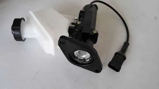 clutch master cylinder 41285167