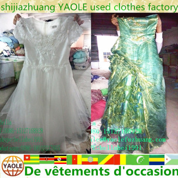 sell wholesale cheap bales of african female clothes used clothing bales