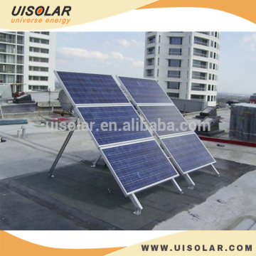 Solar PV mounting bracket for flat roof