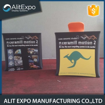 Stand per banner pubblicitari pubblicitari pubblicitari