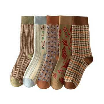Customizable Women's Winter Socks: Warm, Thick, and Vintage Style