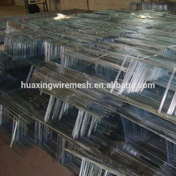 H wire stake
