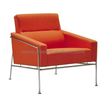 Arne Jacobsen serie 3300 poltrona