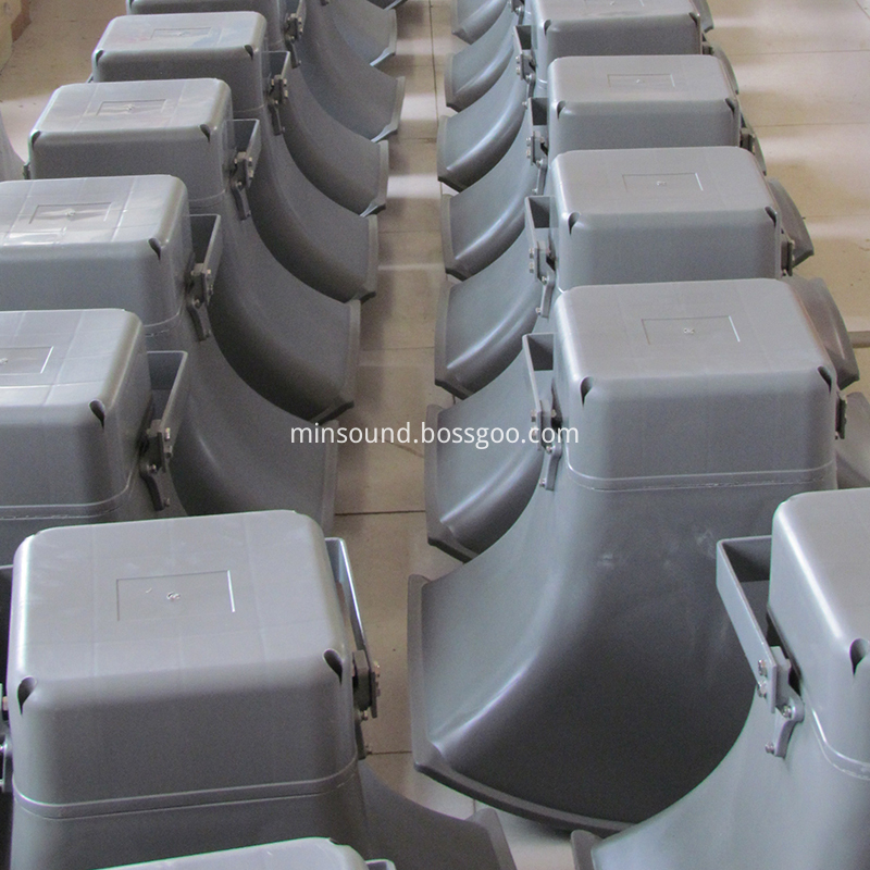 Horn Speakers 