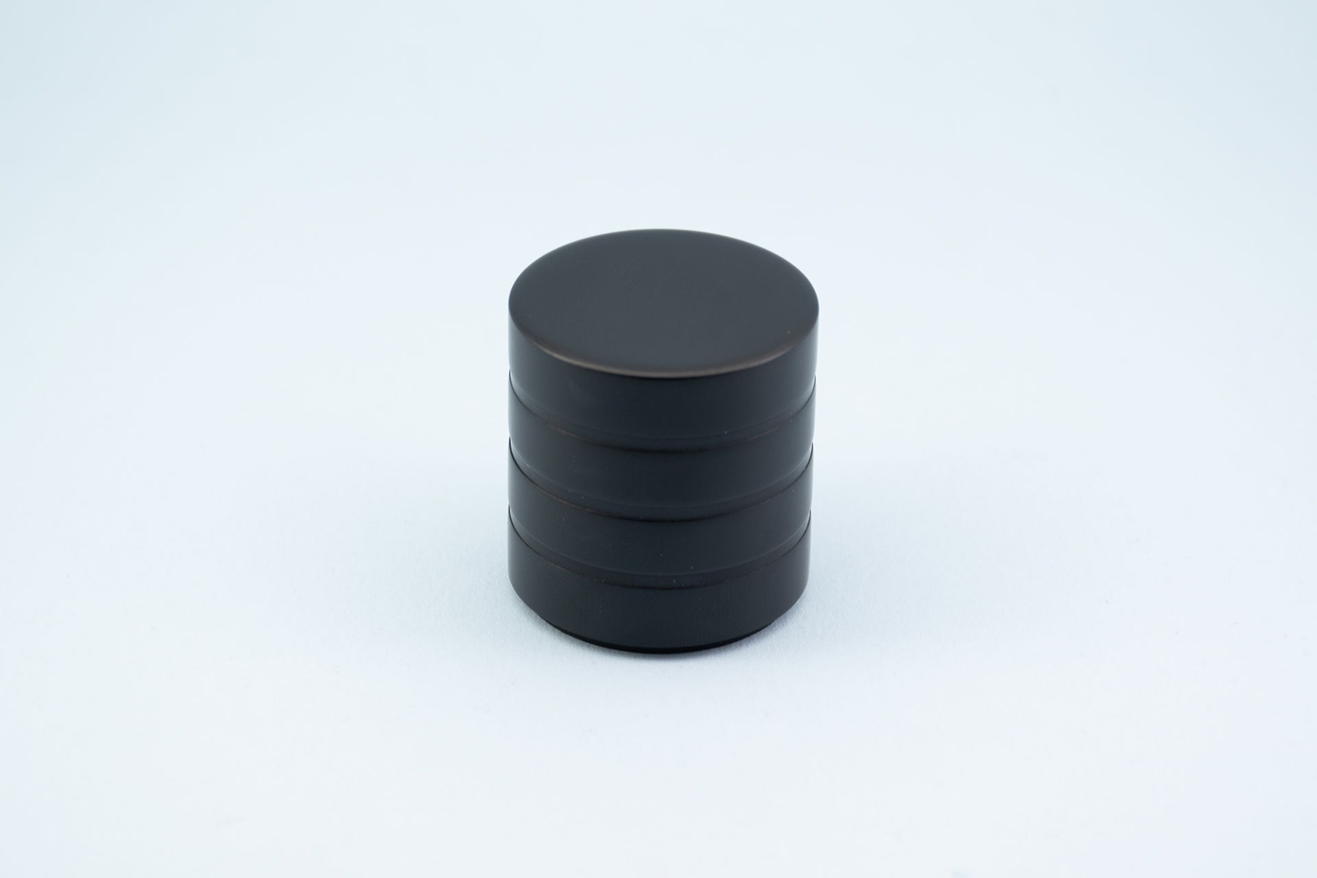 FEA 15mm Matte Black Magnetic Perfume Cap