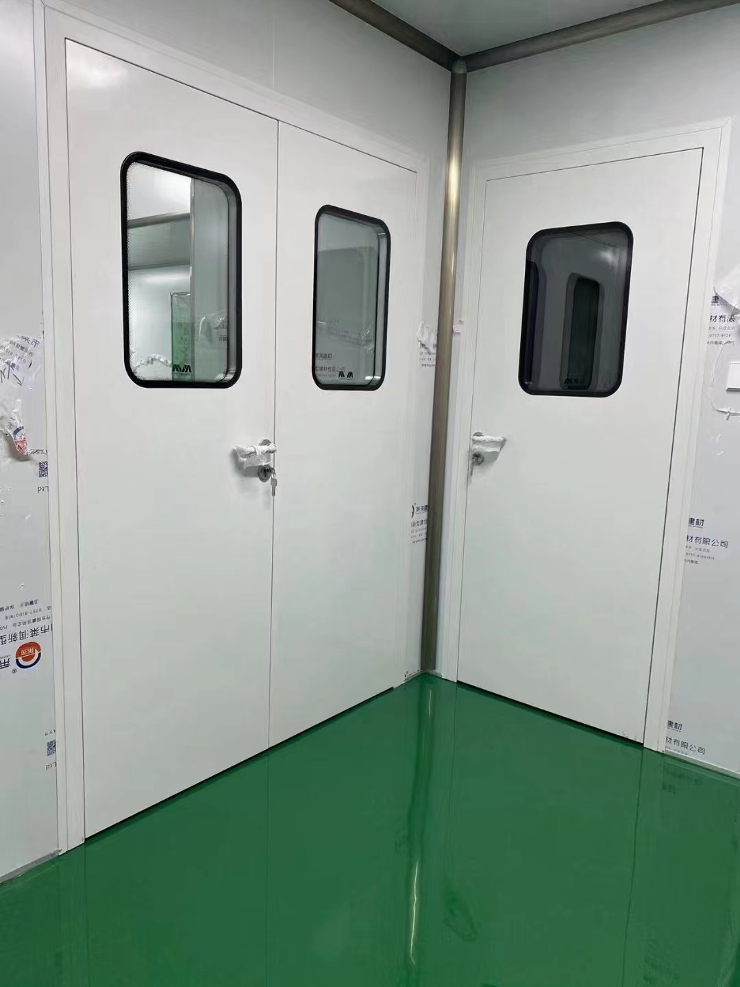 Laboratory steel airtight clean door double door