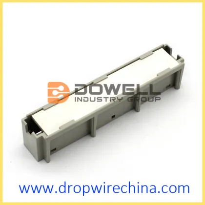 Label holder for LSA connection module