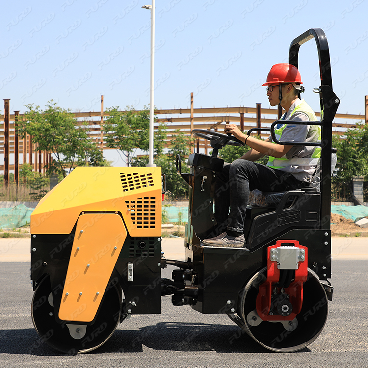 Neue hydraulische Doppeltrommel 1-Tonnen-Fahrt auf Vibrationsstraßenrolle mit kostengünstiger