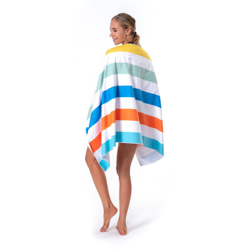 Aangepaste bedrukte katoenen surfponcho strandhanddoek met capuchon