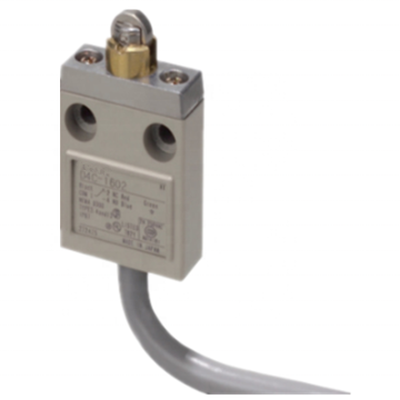 مستشعرات القرب D4C-1202 الجديدة والأصلية