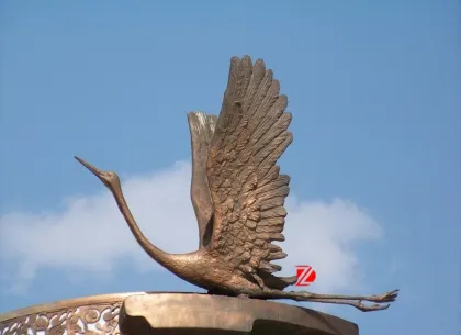 life size bronze wild goose statue in bronze