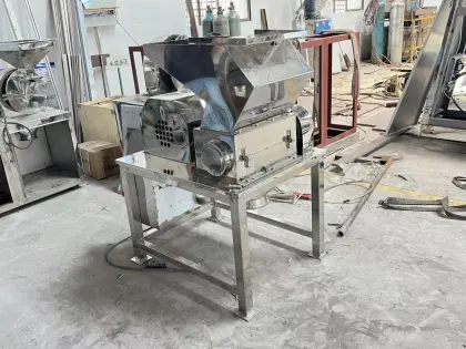 Herbal Medicine Crush Milling Grinding Machine