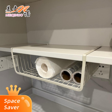 Panier à étagère gris compact pour l'organisation du placard