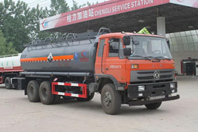 Dongfeng 153 6X4 15000Litres Corralive Liquide Tanker
