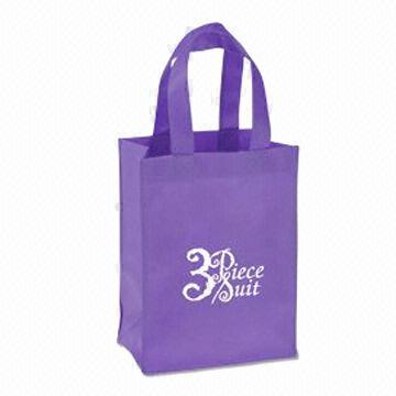 Nonwoven Shopping Bag, Sized 10 x 8 x 4cm, Made of 100% Nonwoven Material