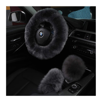 Women's Winter Car Accessories: Luxurious Fur Steering Wheel Covers for Cozy Commutes