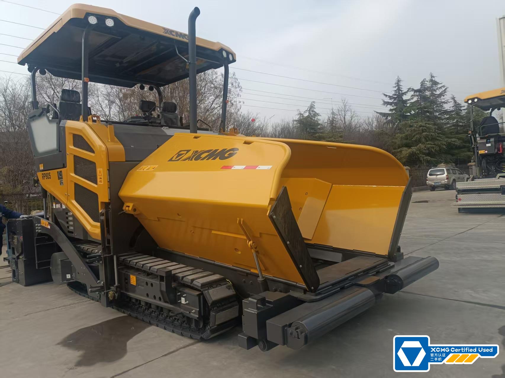 used-construction-paver used-construction-paver