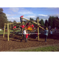 tali anak-anak memanjat bermain struktur luar ruangan