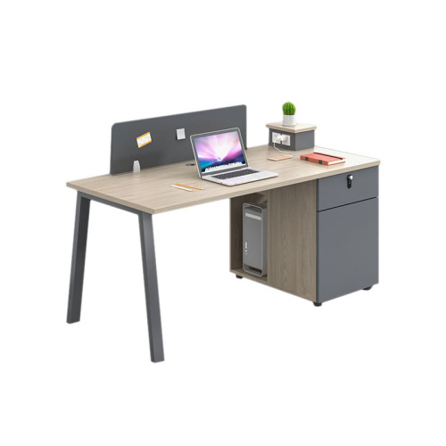 Mesa moderna de estação de trabalho com painel para 4 pessoas