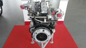 4 cylinder diesel engine