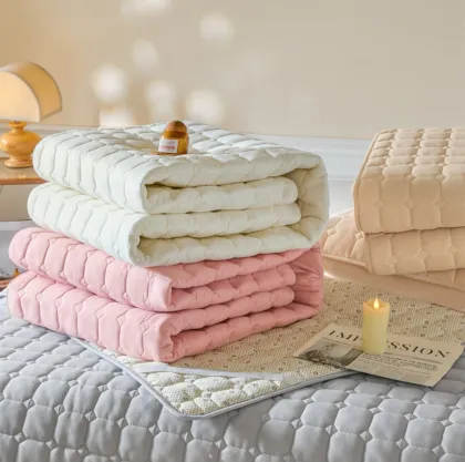 Skin Friendly Waterproof Mattress Protector