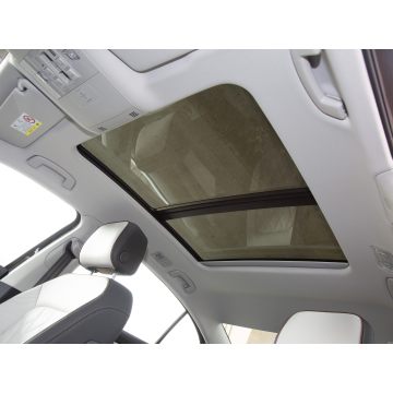 High-Performance Volkswagen Magotan Sedan